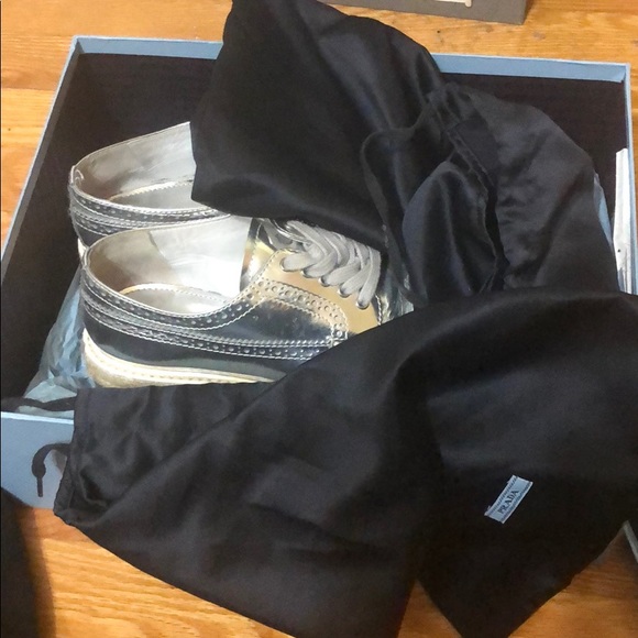 Prada shoes - Picture 5 of 5